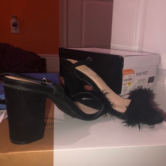 Fluffy FUZZY BLACK HEELS y2k vintage vibes - Picture 4 of 4
